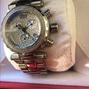 Invicta woman Diamond watch